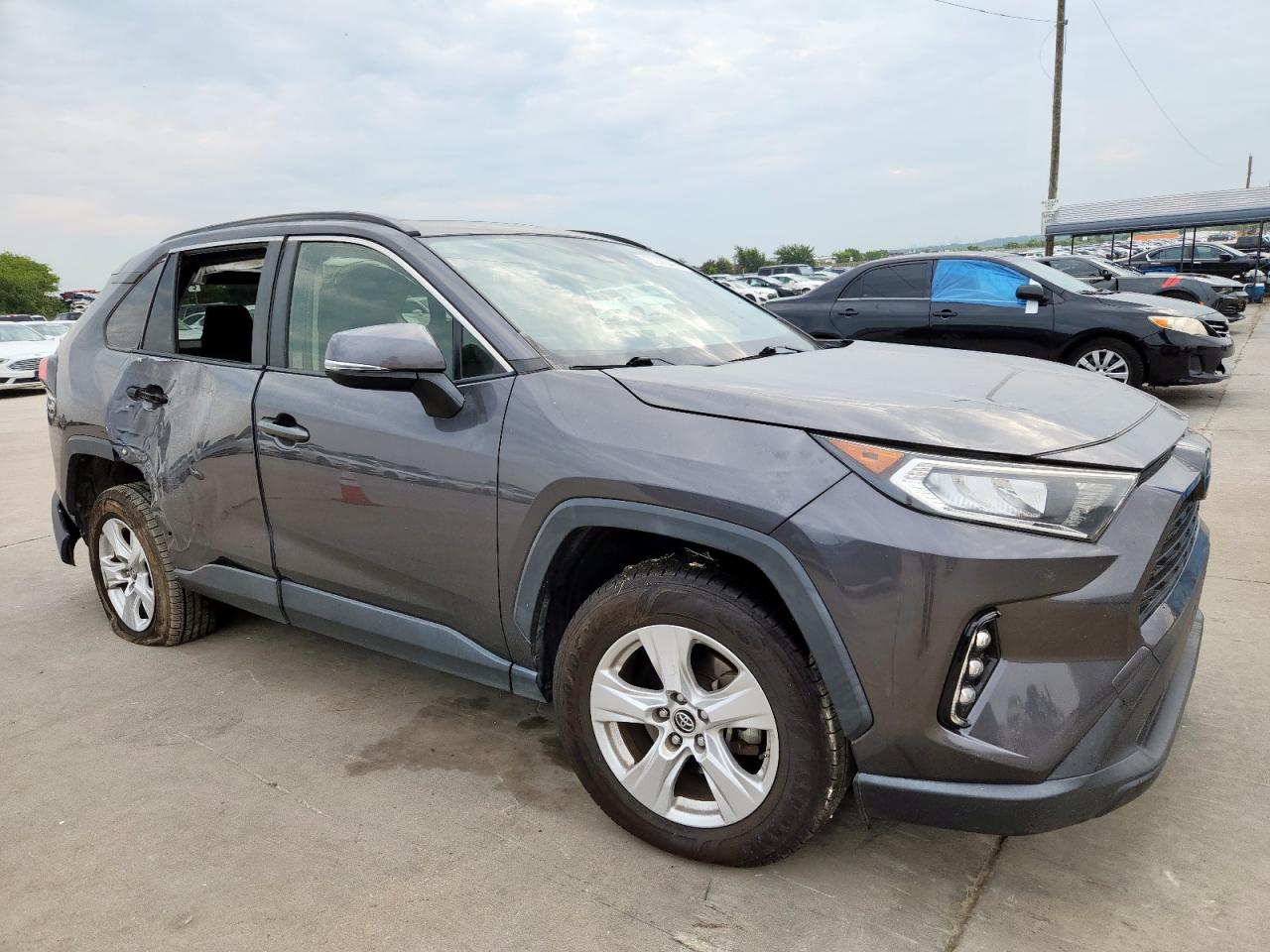 TOYOTA RAV4 XLE
