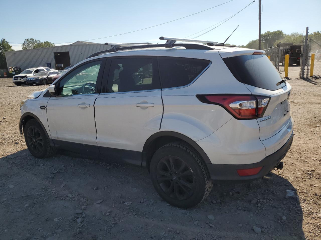 FORD ESCAPE SE