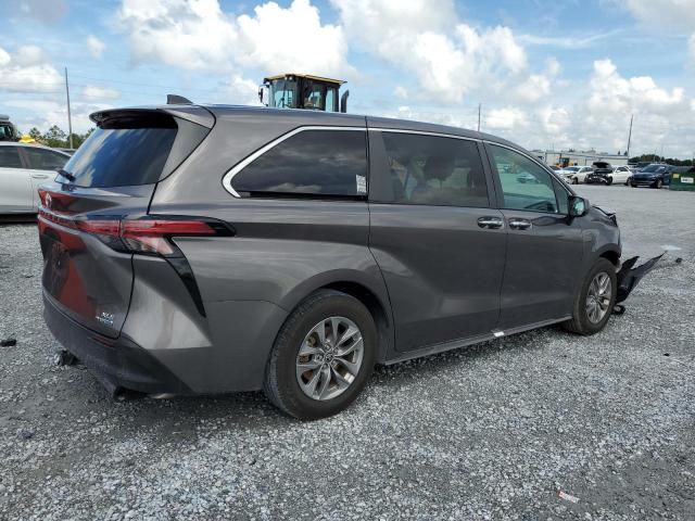 2022 TOYOTA SIENNA XLE 5TDYRKEC3NS130463