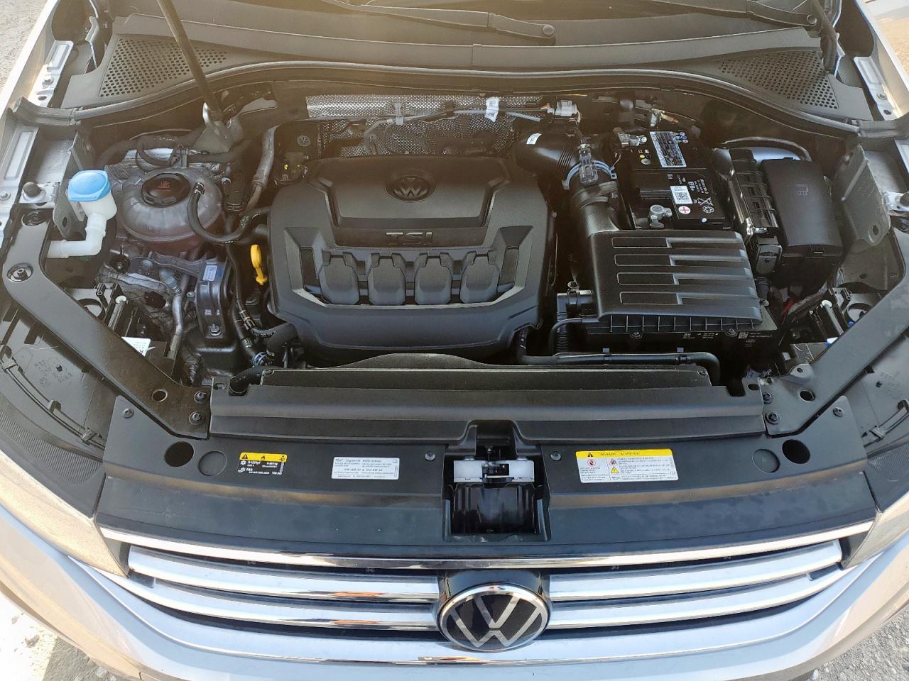 VOLKSWAGEN TIGUAN SE
