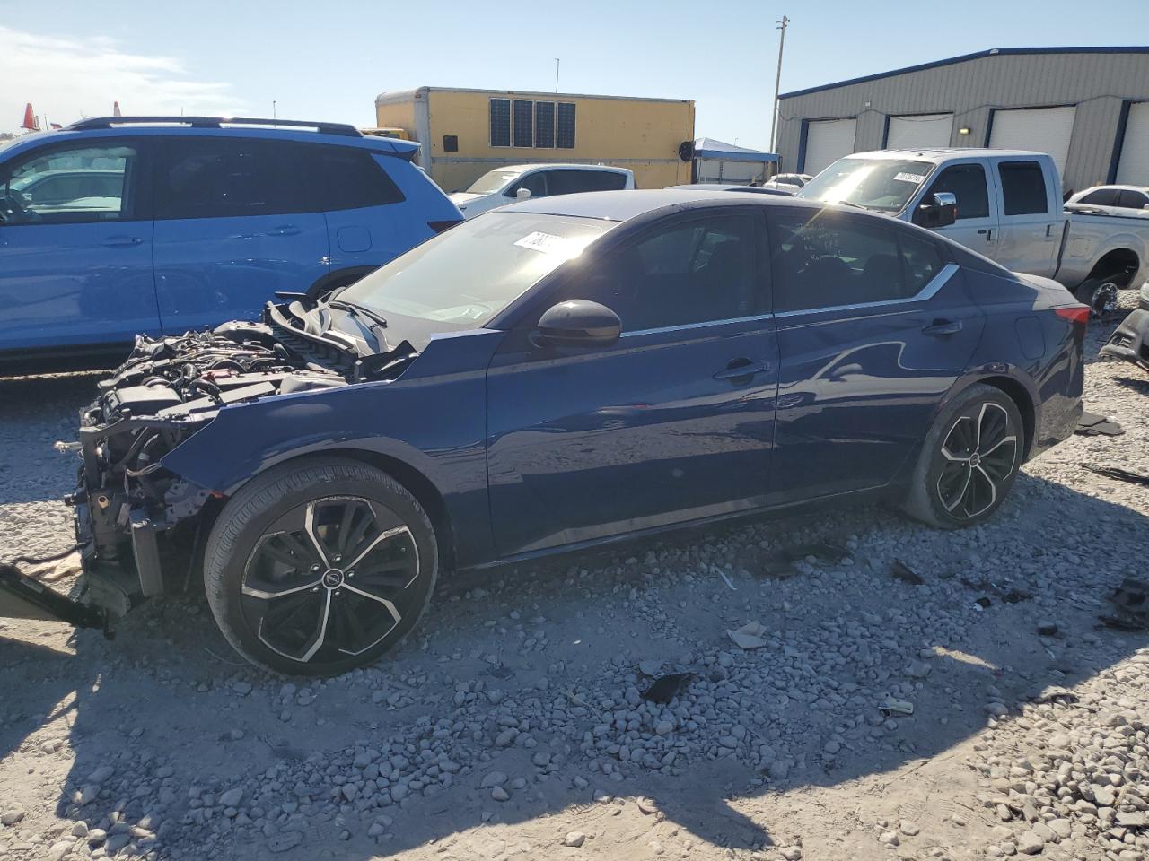 NISSAN ALTIMA SR