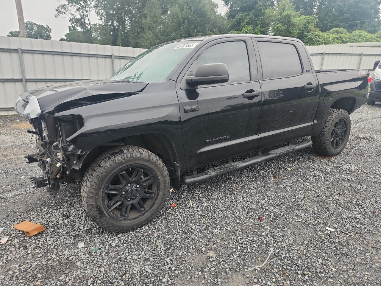 TOYOTA TUNDRA CREWMAX SR5