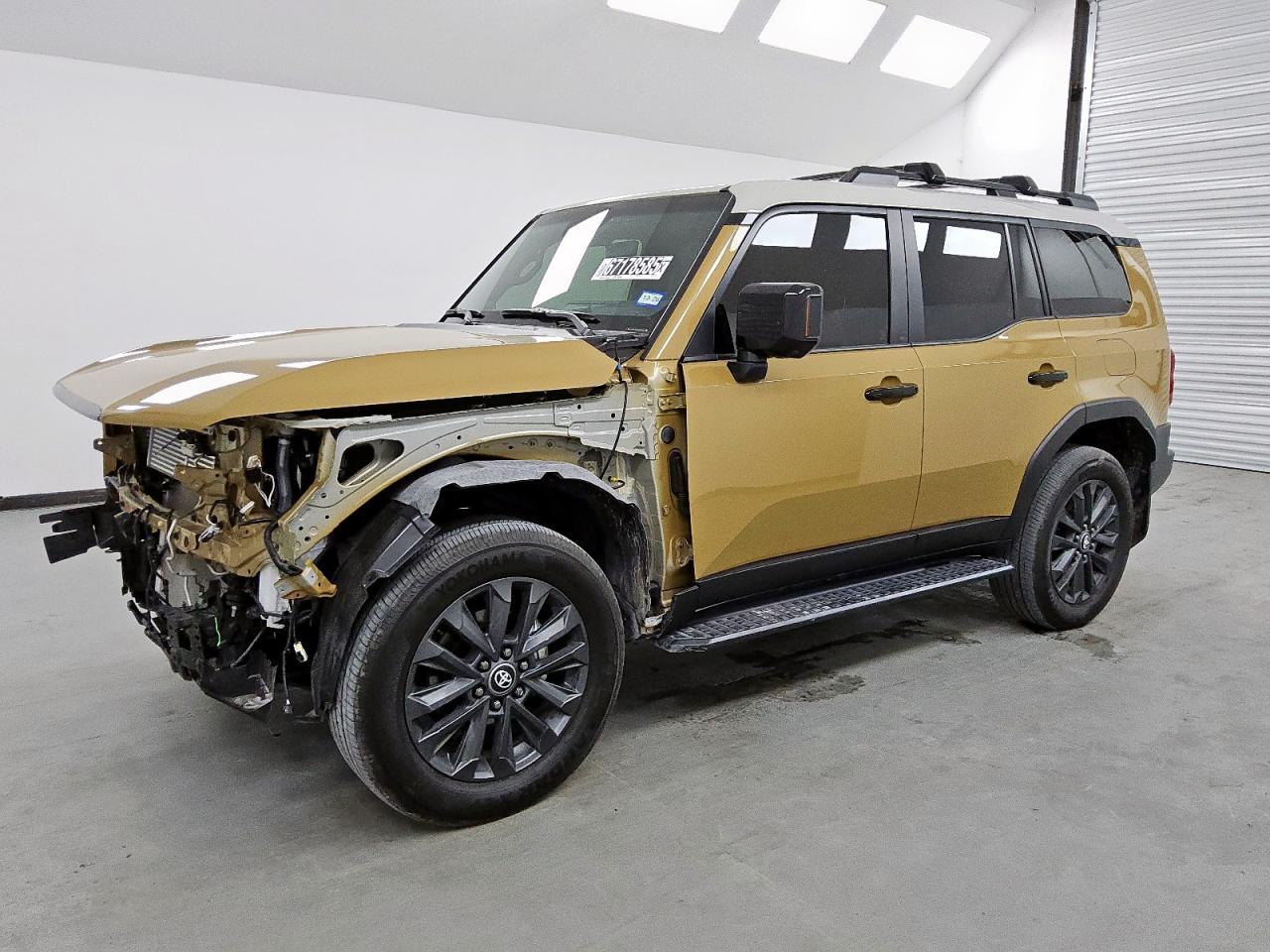 TOYOTA LAND CRUISER BASE