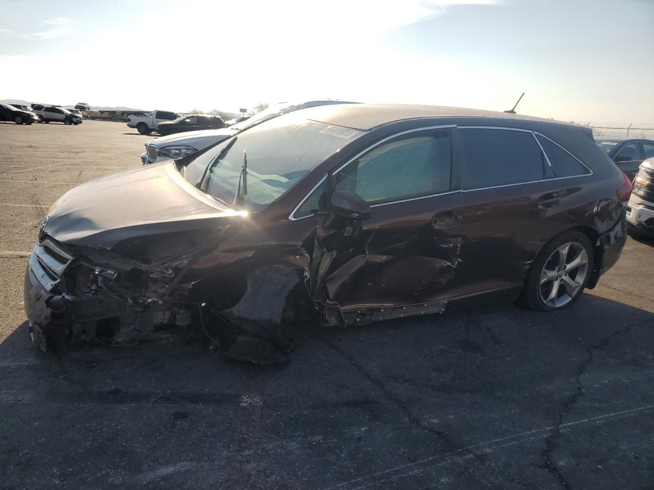 TOYOTA VENZA LE