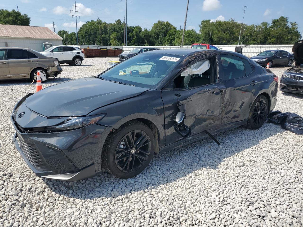 TOYOTA CAMRY XSE