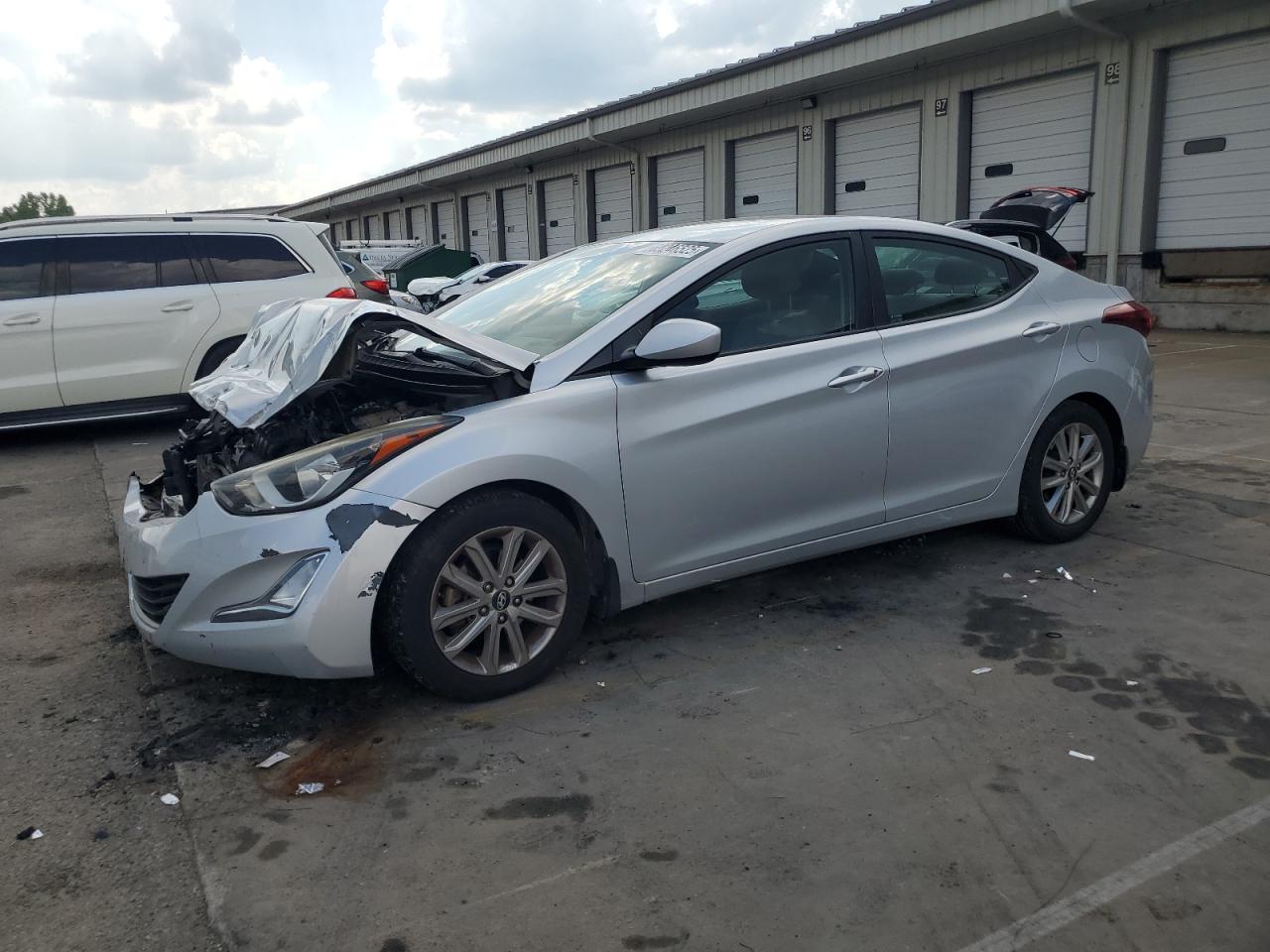HYUNDAI ELANTRA SE