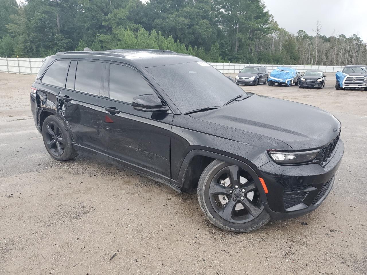JEEP GRAND CHEROKEE LAREDO