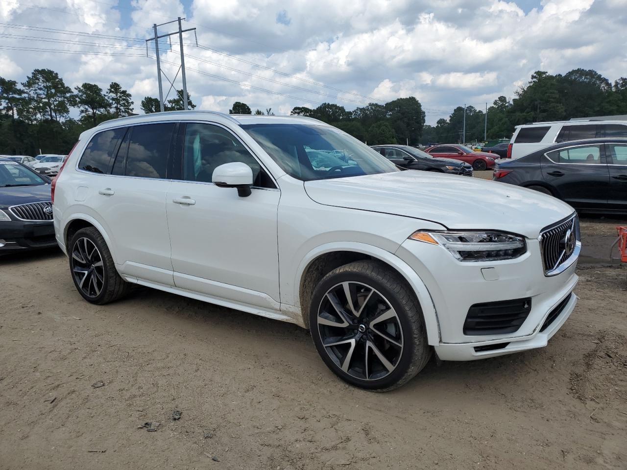 VOLVO XC90 T6 MOMENTUM