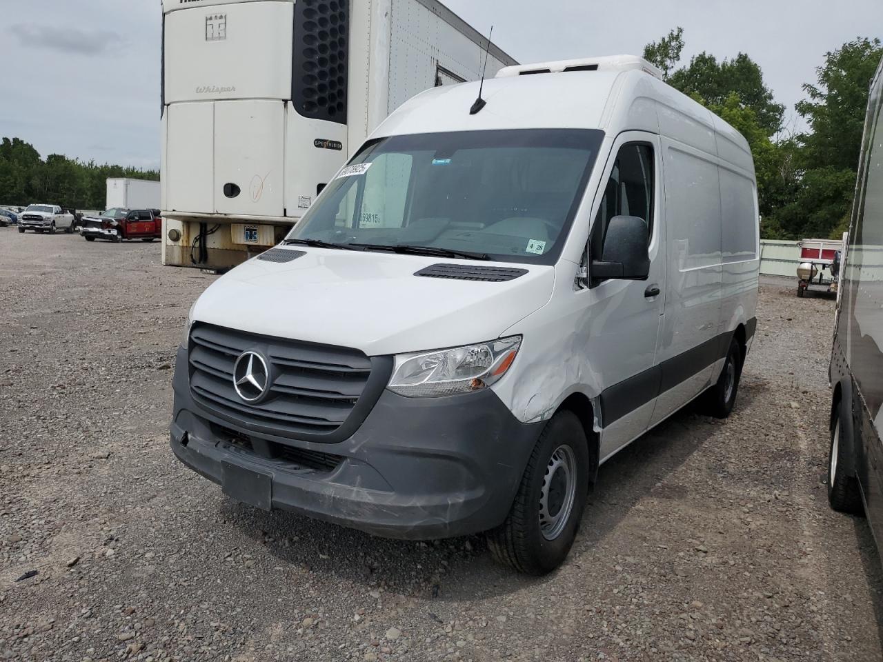 MERCEDES-BENZ SPRINTER 2500