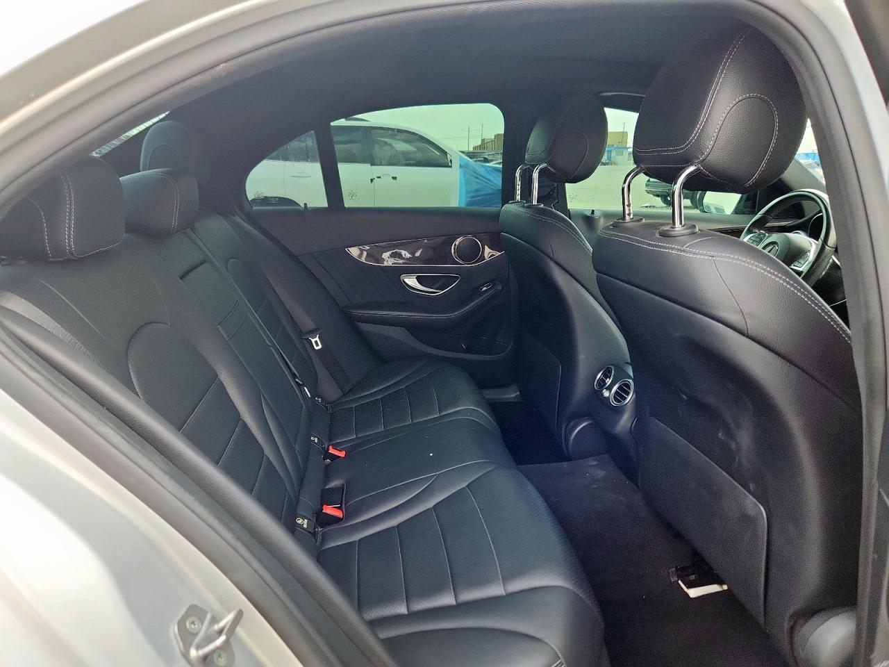 MERCEDES-BENZ C-CLASS 300