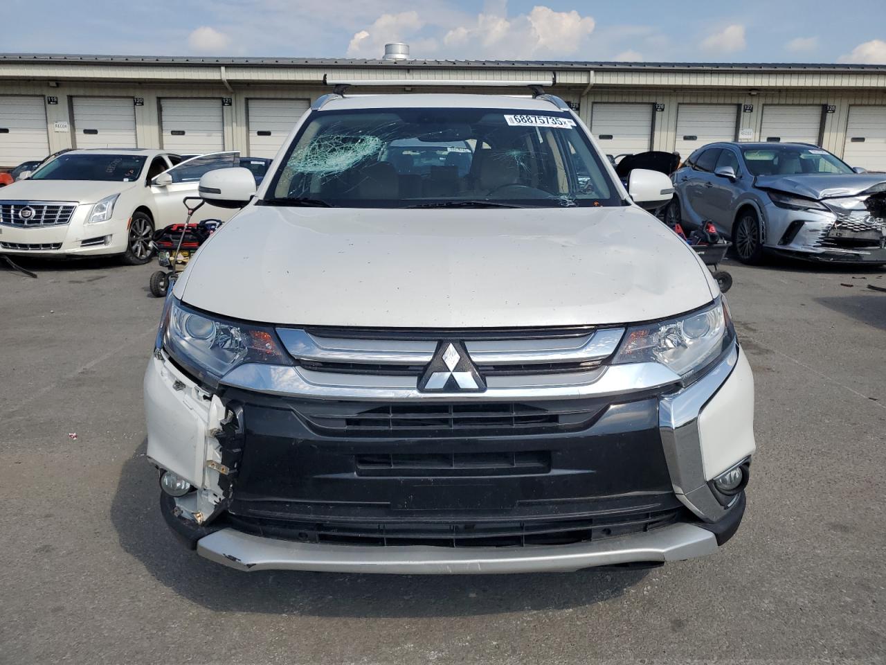 MITSUBISHI OUTLANDER SE