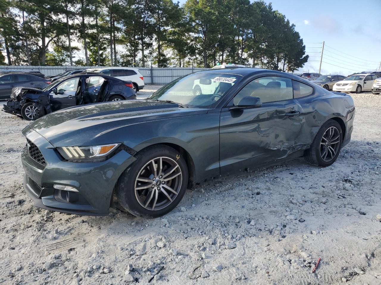 FORD MUSTANG