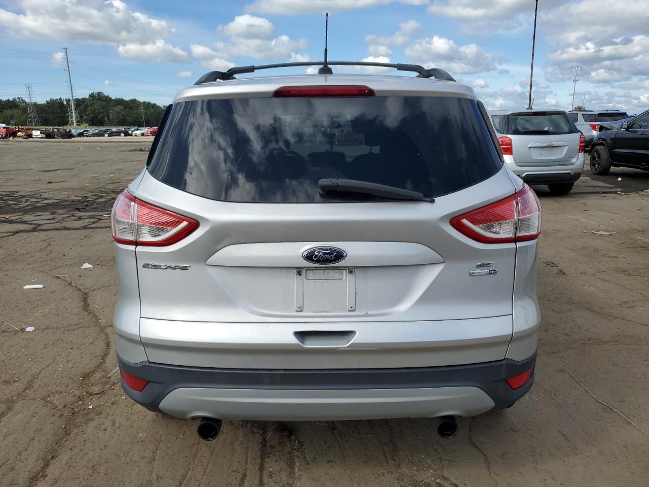FORD ESCAPE SE
