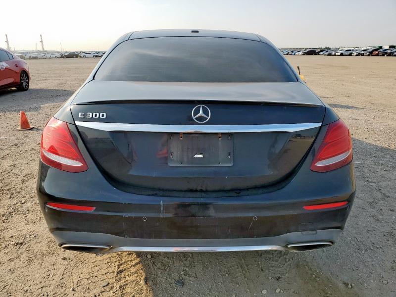 2018 MERCEDES-BENZ E 300 WDDZF4JB1JA338909
