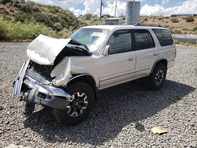 TOYOTA 4RUNNER SR