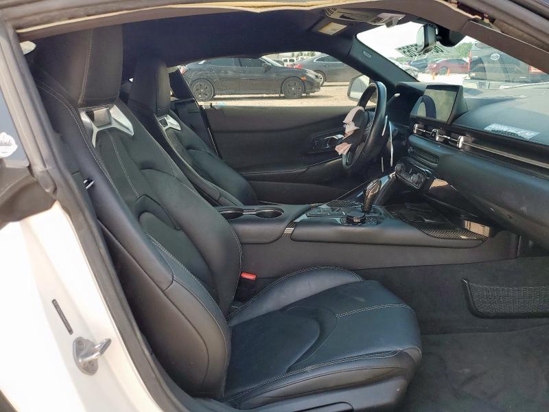 2021 TOYOTA SUPRA BASE WZ1DB0C00MW035391