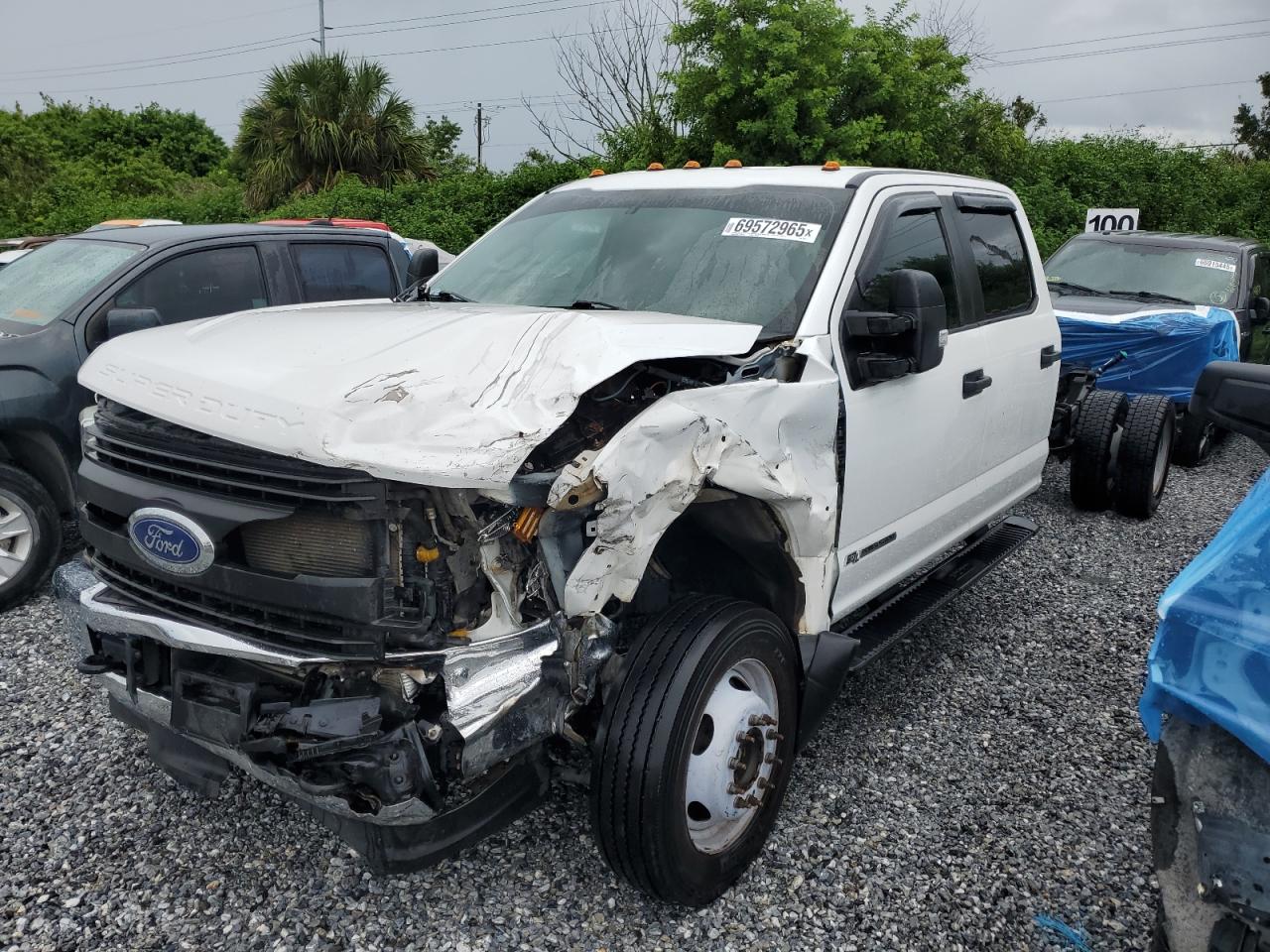 FORD F-550 SUPER DUTY