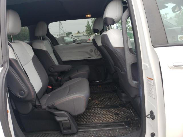 2022 TOYOTA SIENNA LE 5TDGSKFC9NS045836