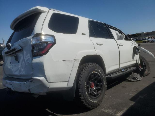 2016 TOYOTA 4RUNNER SR - JTEBU5JR6G5365704