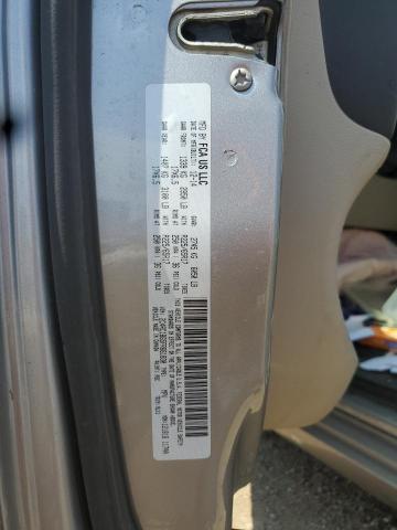 2015 CHRYSLER TOWN & COU 2C4RC1BG5FR661830