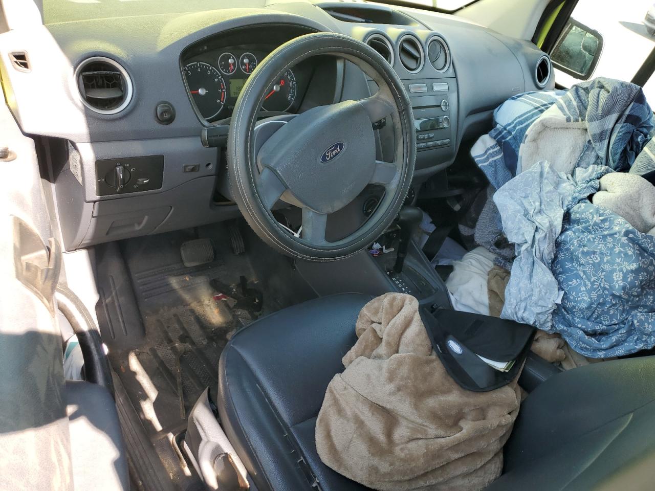 FORD TRANSIT CONNECT XLT PREMIUM