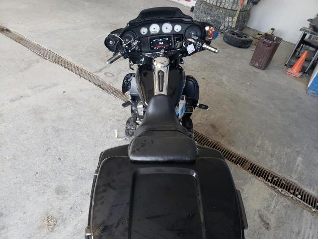 2019 HARLEY-DAVIDSON FLHX 1HD1KBC19KB624318