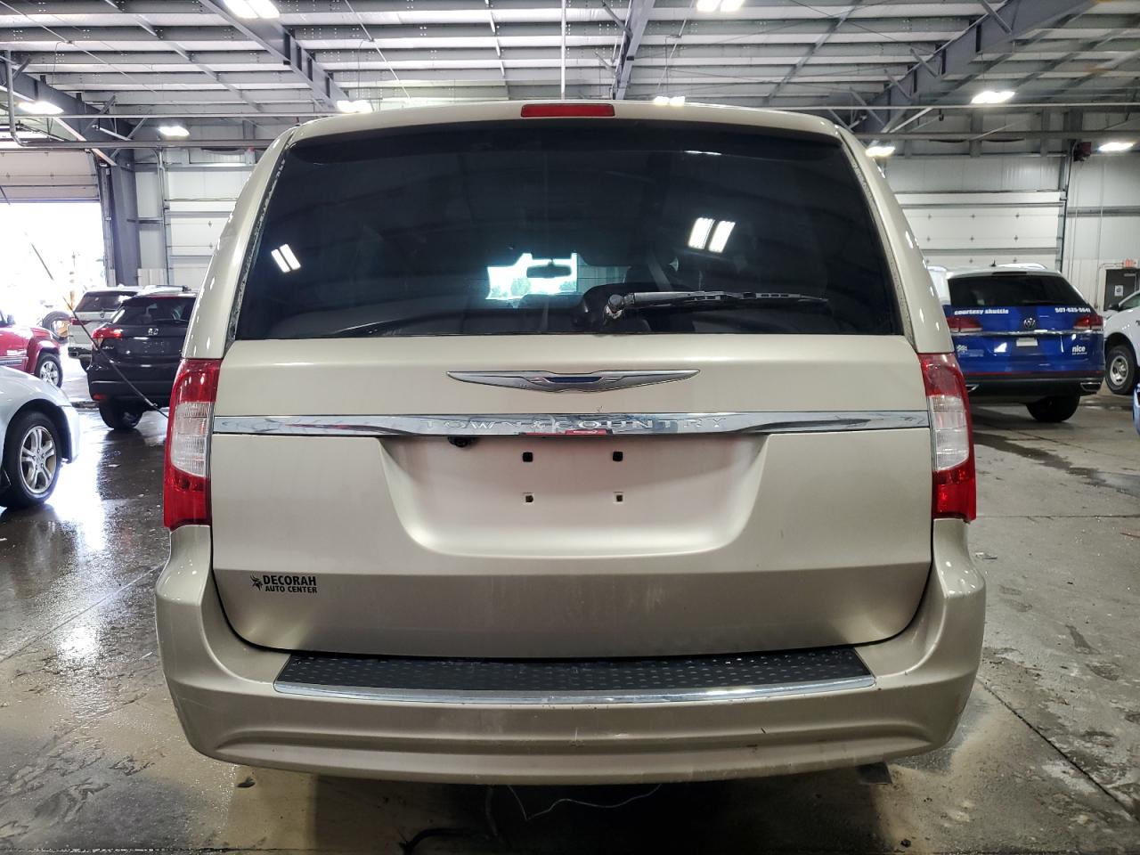 CHRYSLER TOWN & COUNTRY TOURING