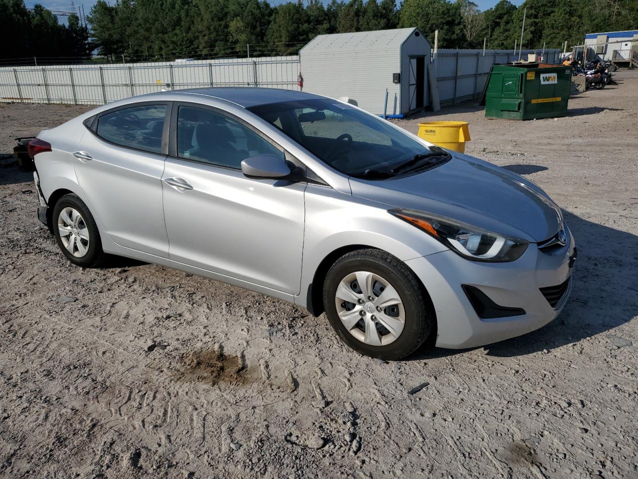 HYUNDAI ELANTRA SE