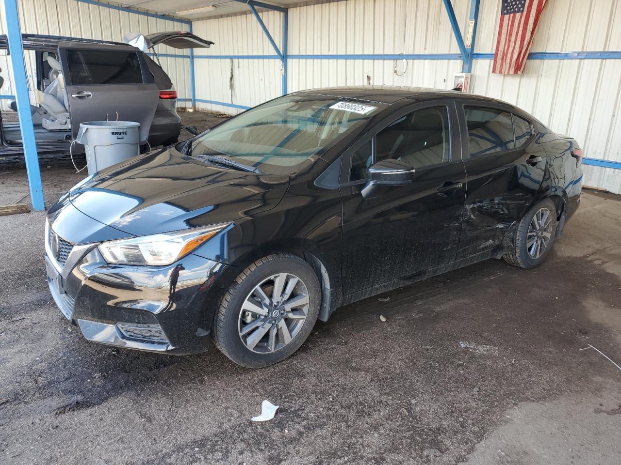 NISSAN VERSA SV