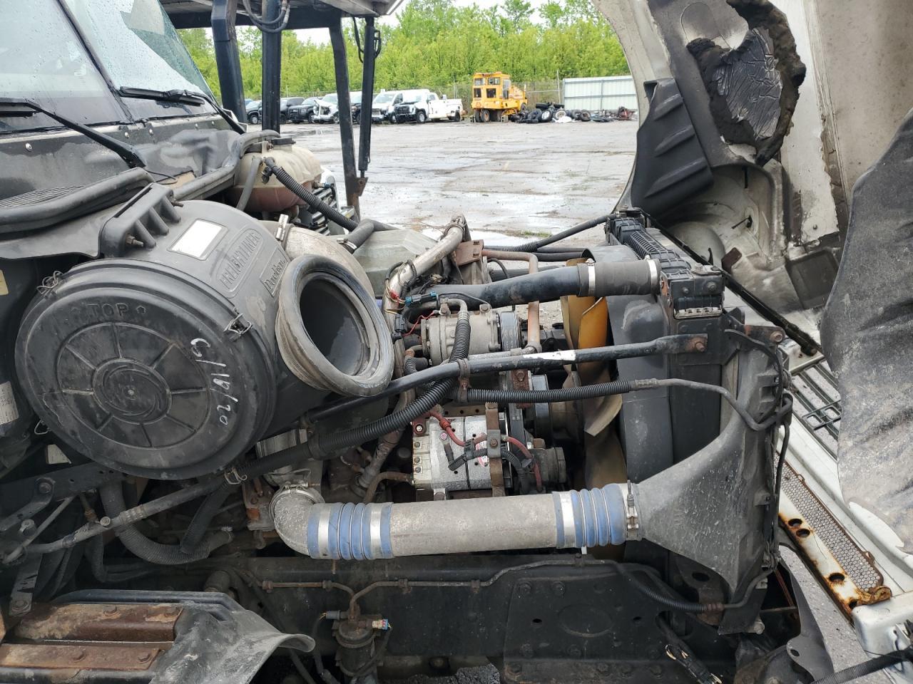 Lot #3229772368 2006 FREIGHTLINER COLUMBIA 1