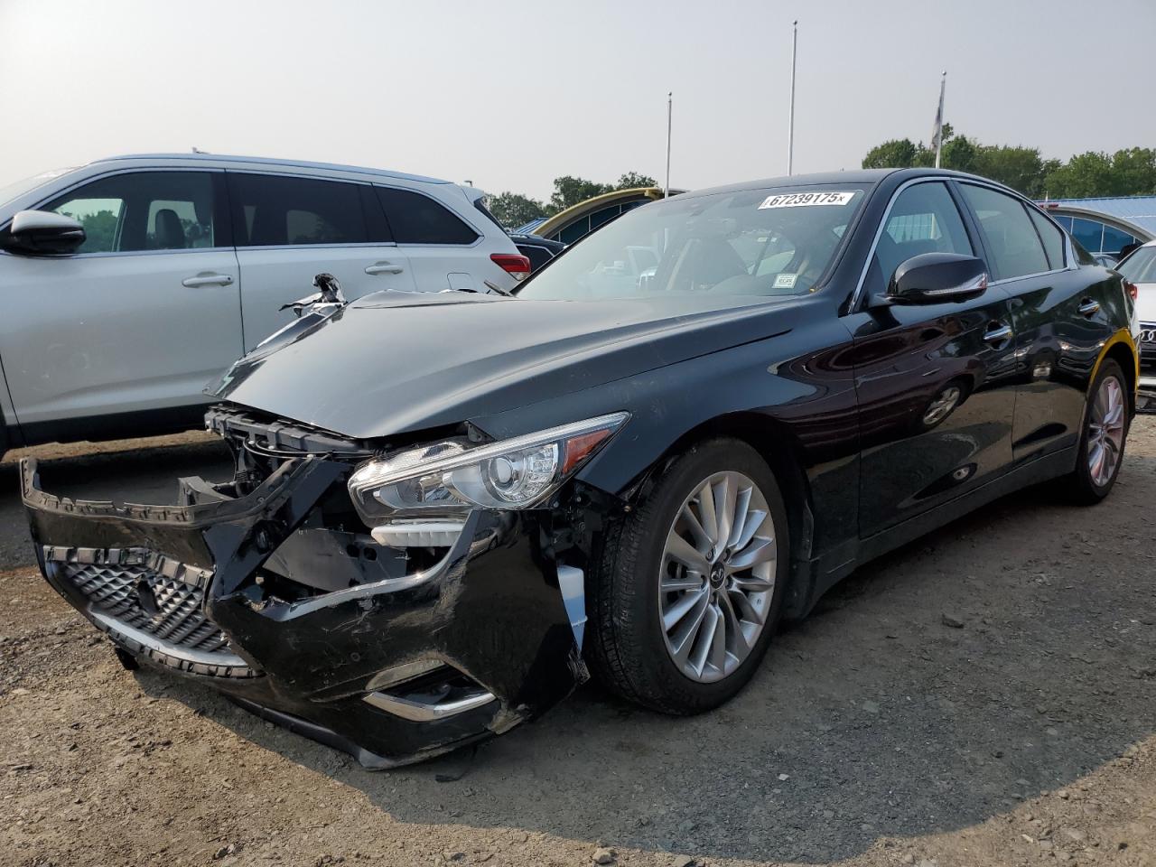 INFINITI Q50 LUXE