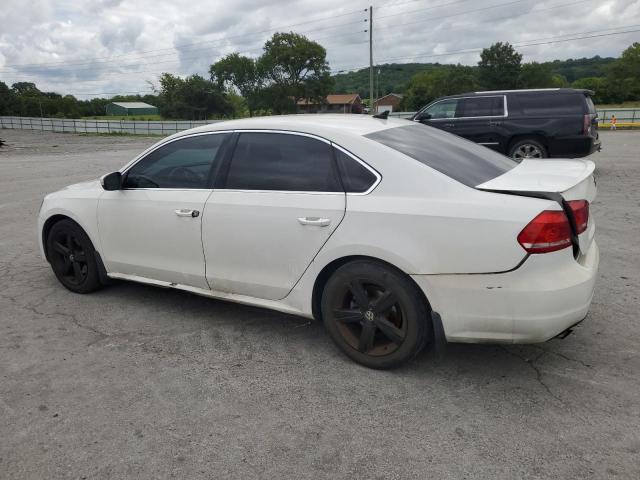 2015 VOLKSWAGEN PASSAT S 1VWAS7A30FC079044