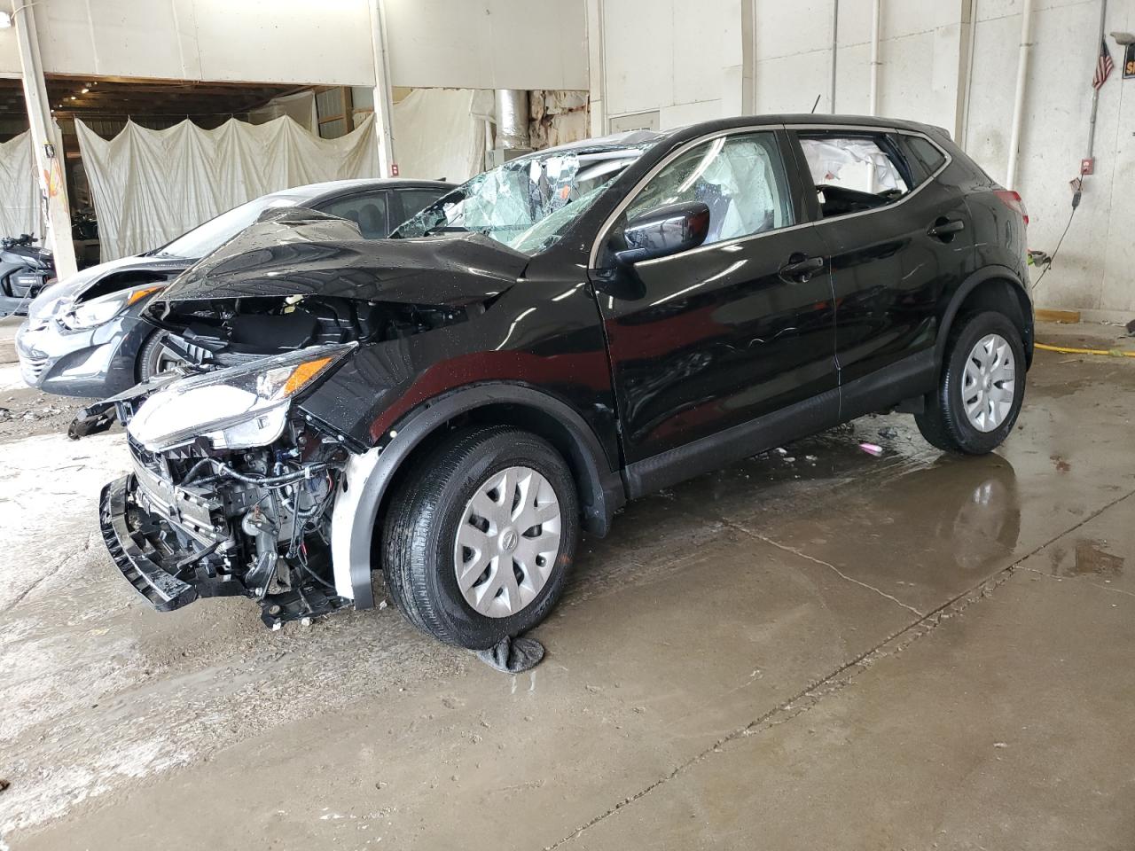 NISSAN ROGUE SPORT S