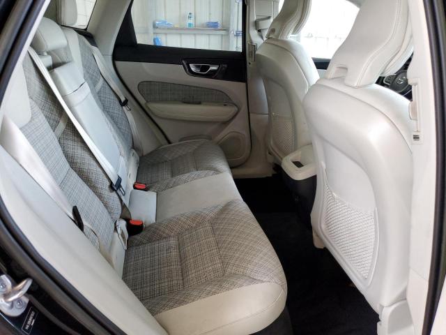 2022 VOLVO XC60 B5 MO YV4L12DK8N1079532
