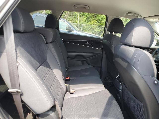 2018 KIA SORENTO LX 5XYPGDA52JG404571