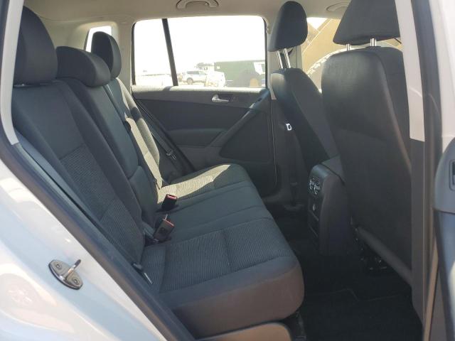 2015 VOLKSWAGEN TIGUAN S WVGAV7AX2FW561943
