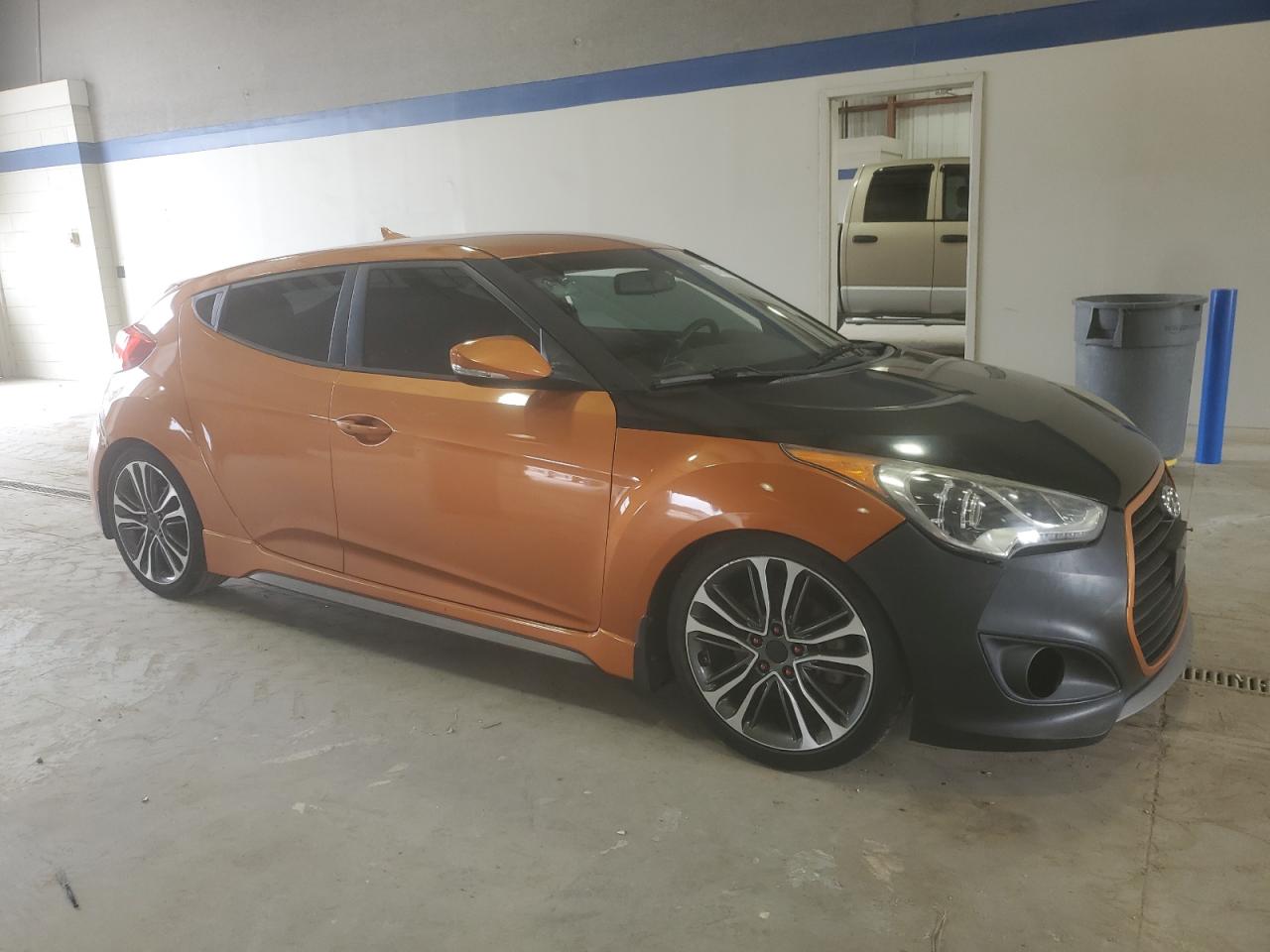 HYUNDAI VELOSTER TURBO
