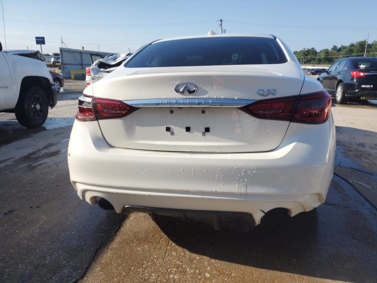 INFINITI Q50 LUXE