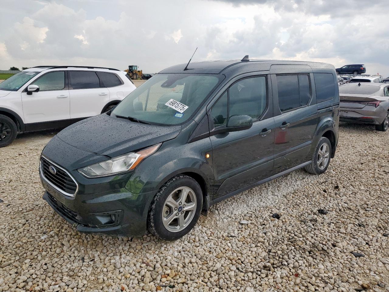 FORD TRANSIT CONNECT TITANIUM
