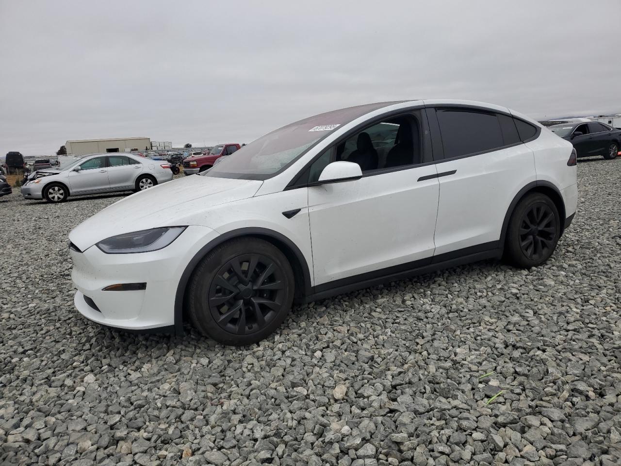 TESLA MODEL X