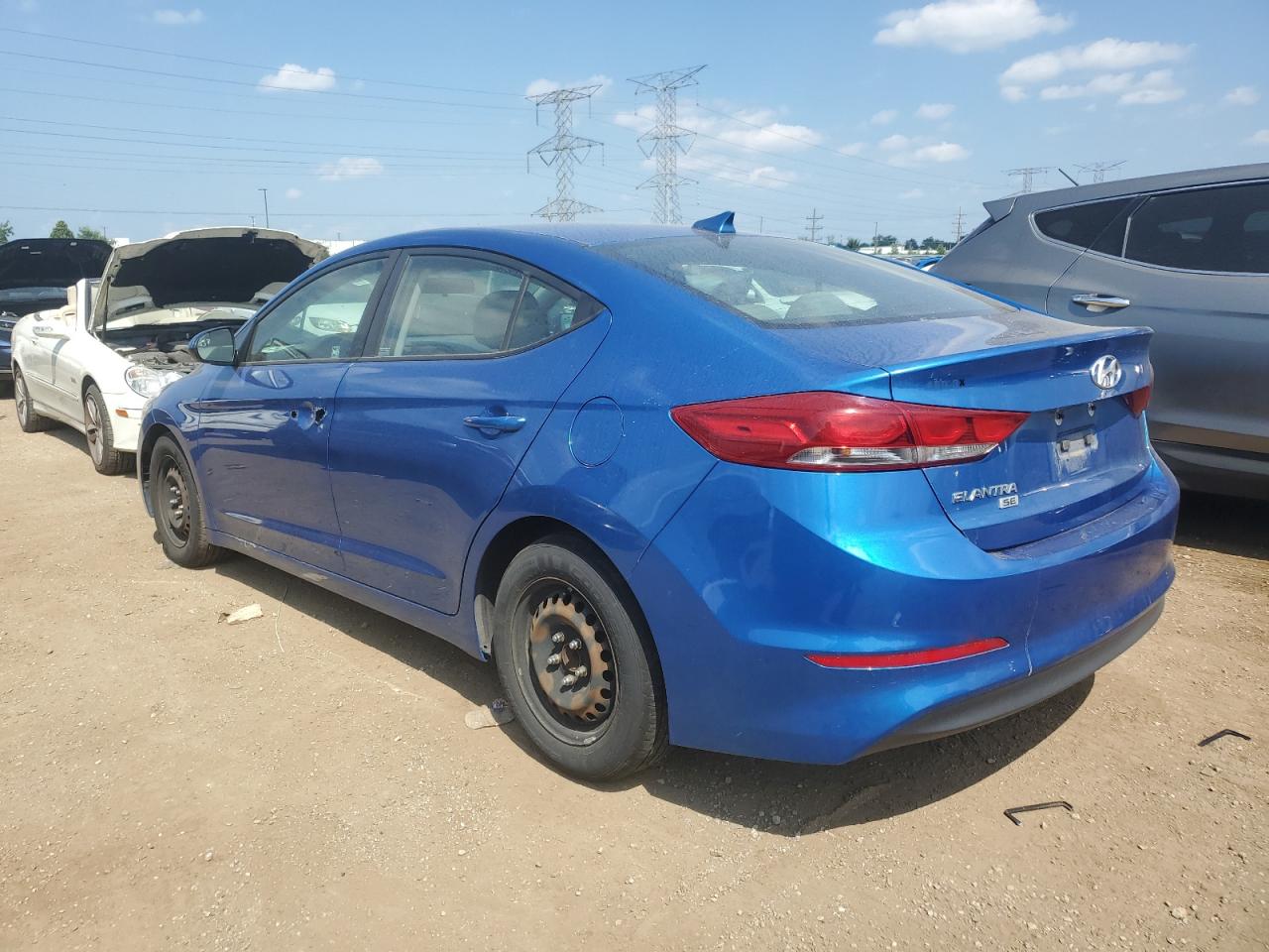 HYUNDAI ELANTRA SE