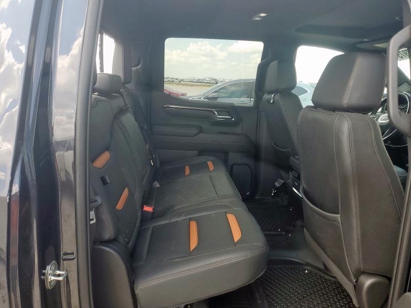 2023 GMC SIERRA K1500 AT4 1GTUUEE83PZ172644
