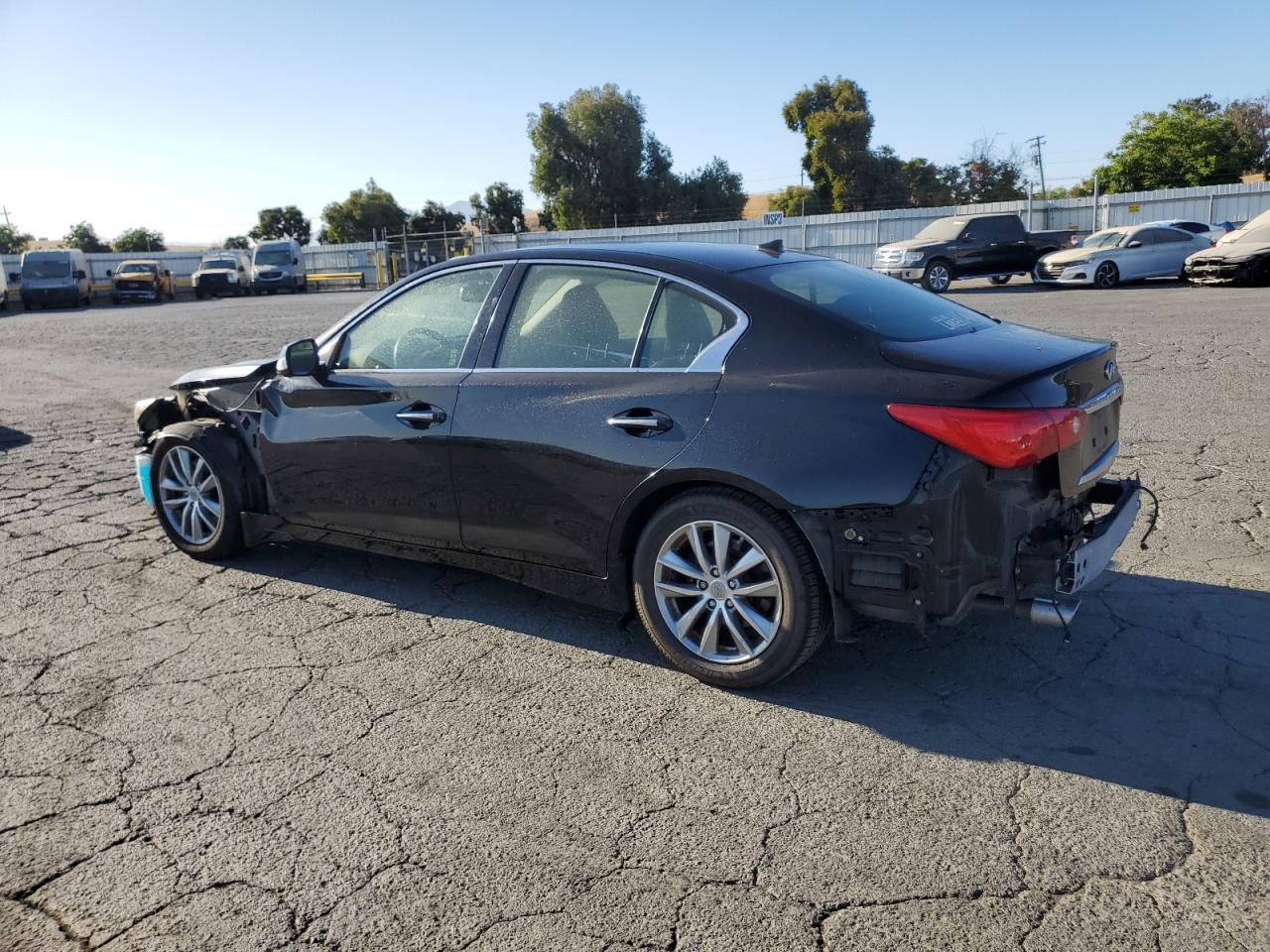 INFINITI Q50 BASE