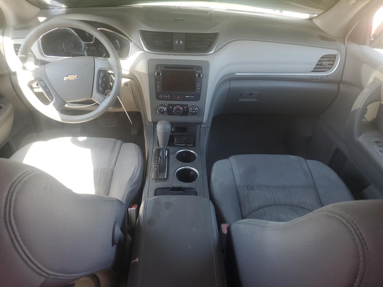 CHEVROLET TRAVERSE LS