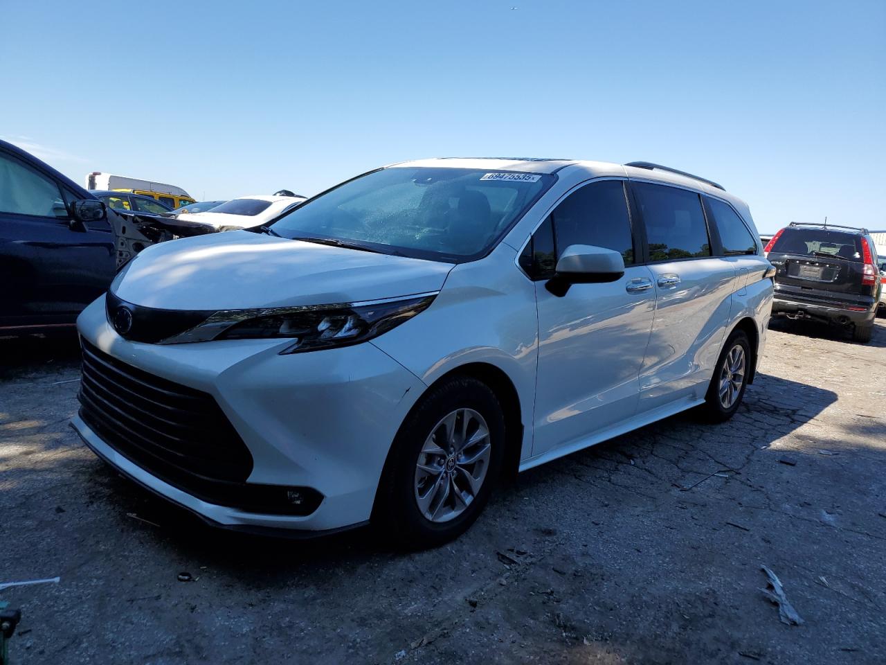 TOYOTA SIENNA XLE