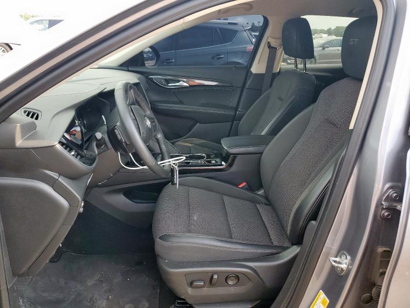 2022 BUICK ENVISION P LRBAZLR46ND053107