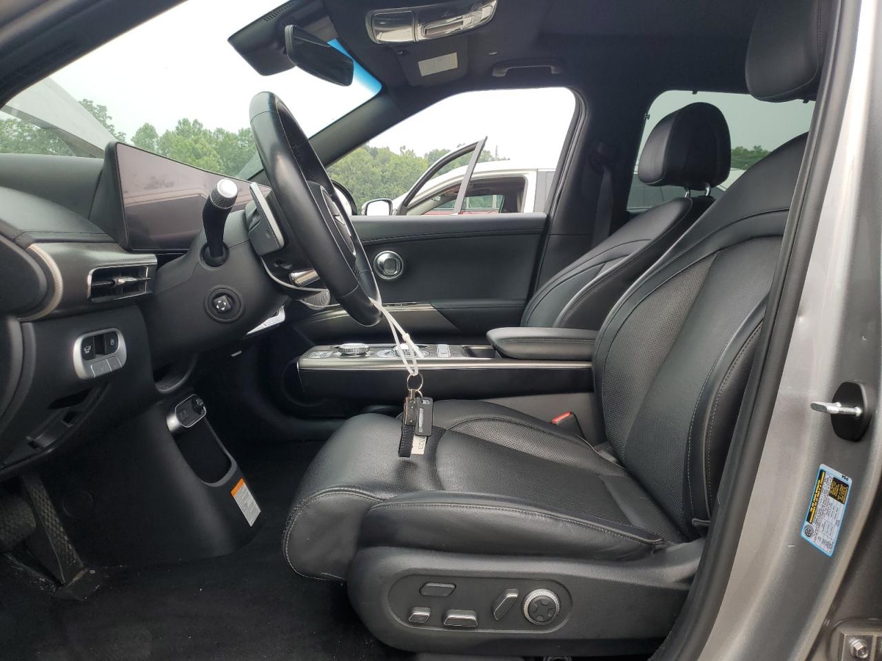 GENESIS GV60 ADVANCED