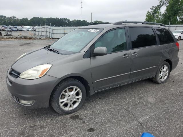 TOYOTA SIENNA XLE