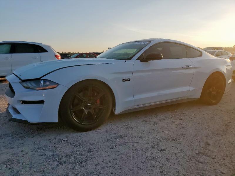 FORD MUSTANG GT