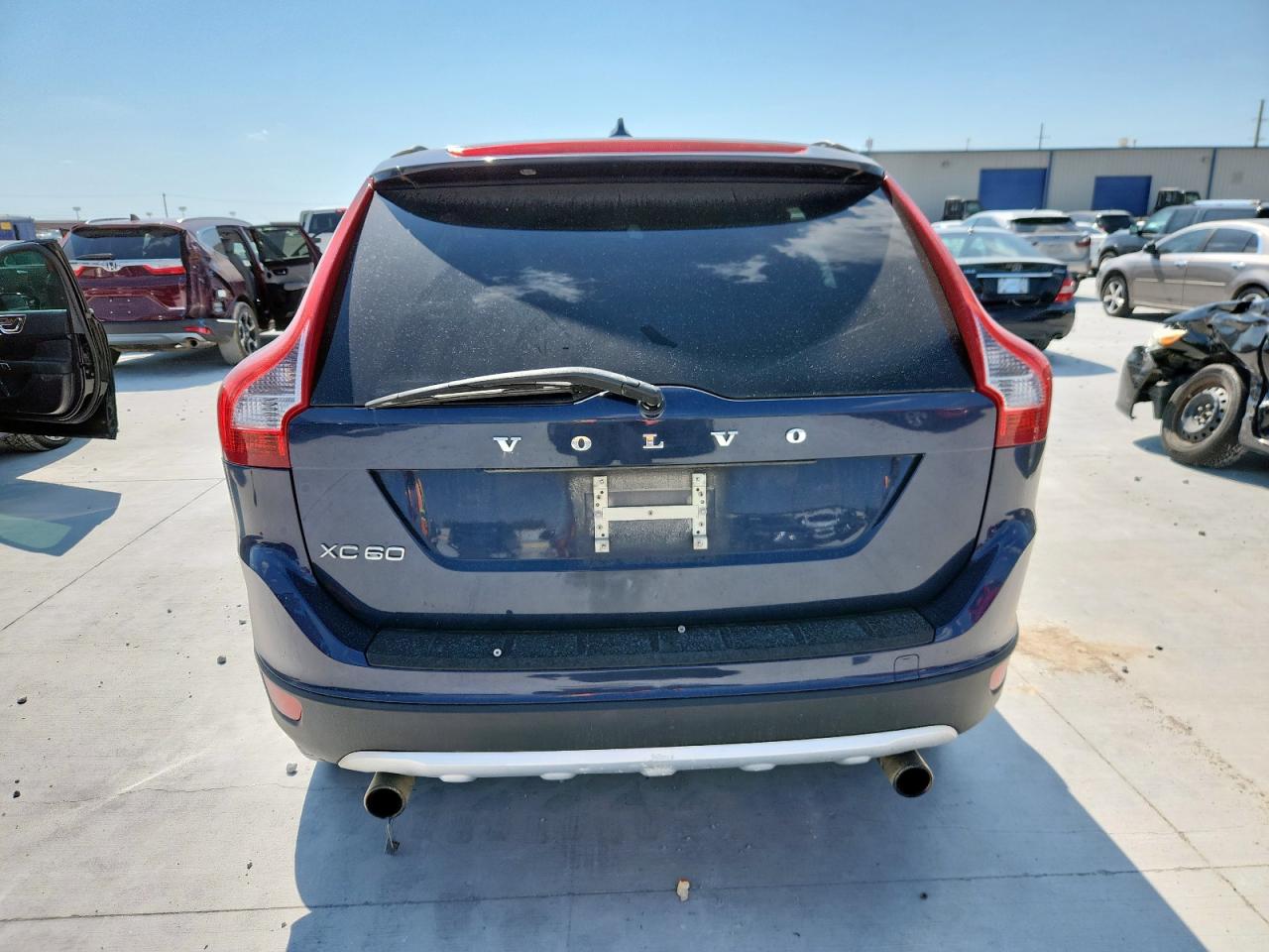 Lot #3215136595 2012 VOLVO XC60 3.2